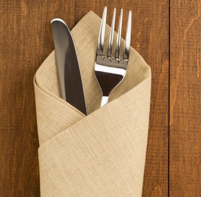 3 ideas de cómo doblar una servilleta y quedar genial en la mesa puesta