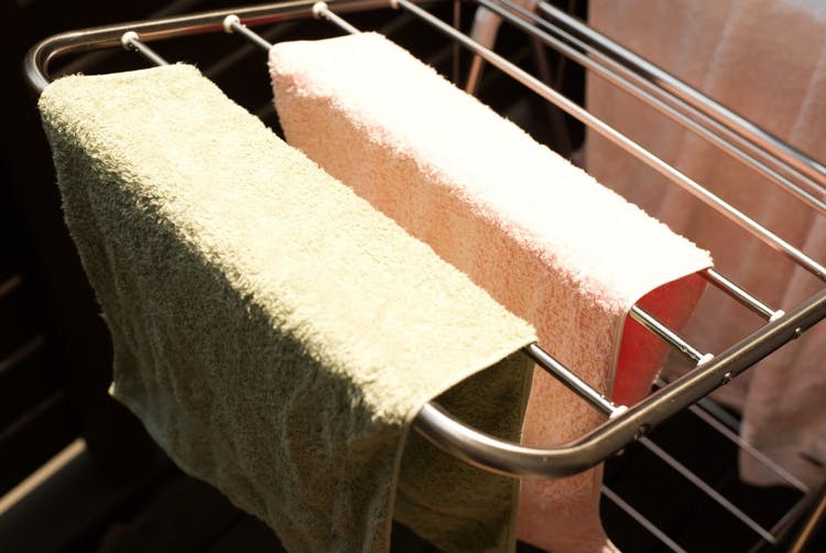 toallas colgadas en el tendedero
